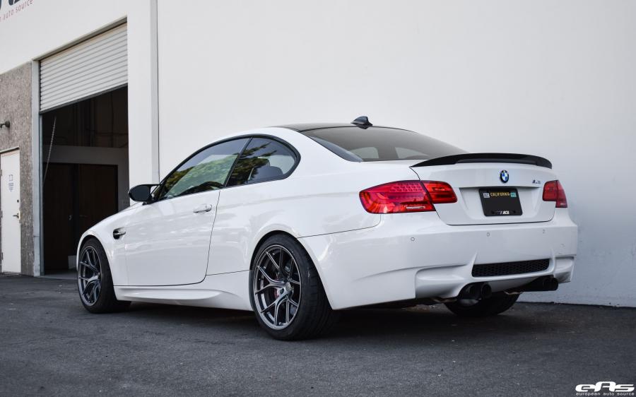 BMW M3 Coupe Alpine White by EAS (E92) 2017 года  (фото 15 из 28)